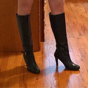 Black Knee-High Leather Heeled Boots - Women